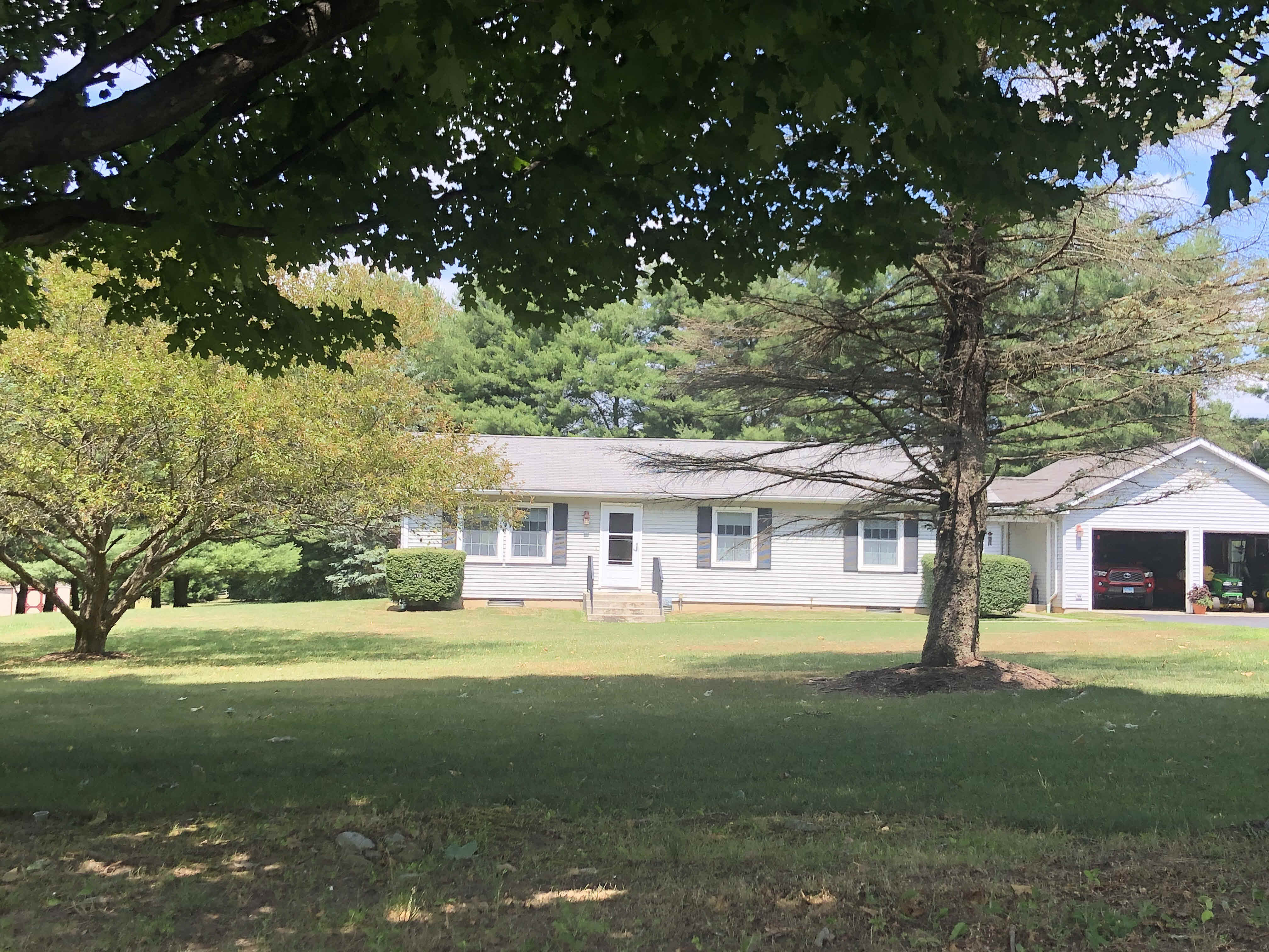 Building photograph for 421 MILLERTON ROAD